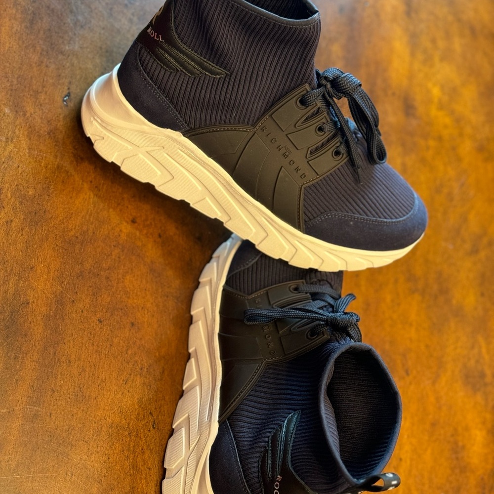 John Richmond like new worn once size 9 or 42 but fit more like 9 1/2